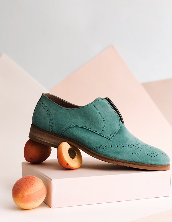 Lather shoes
