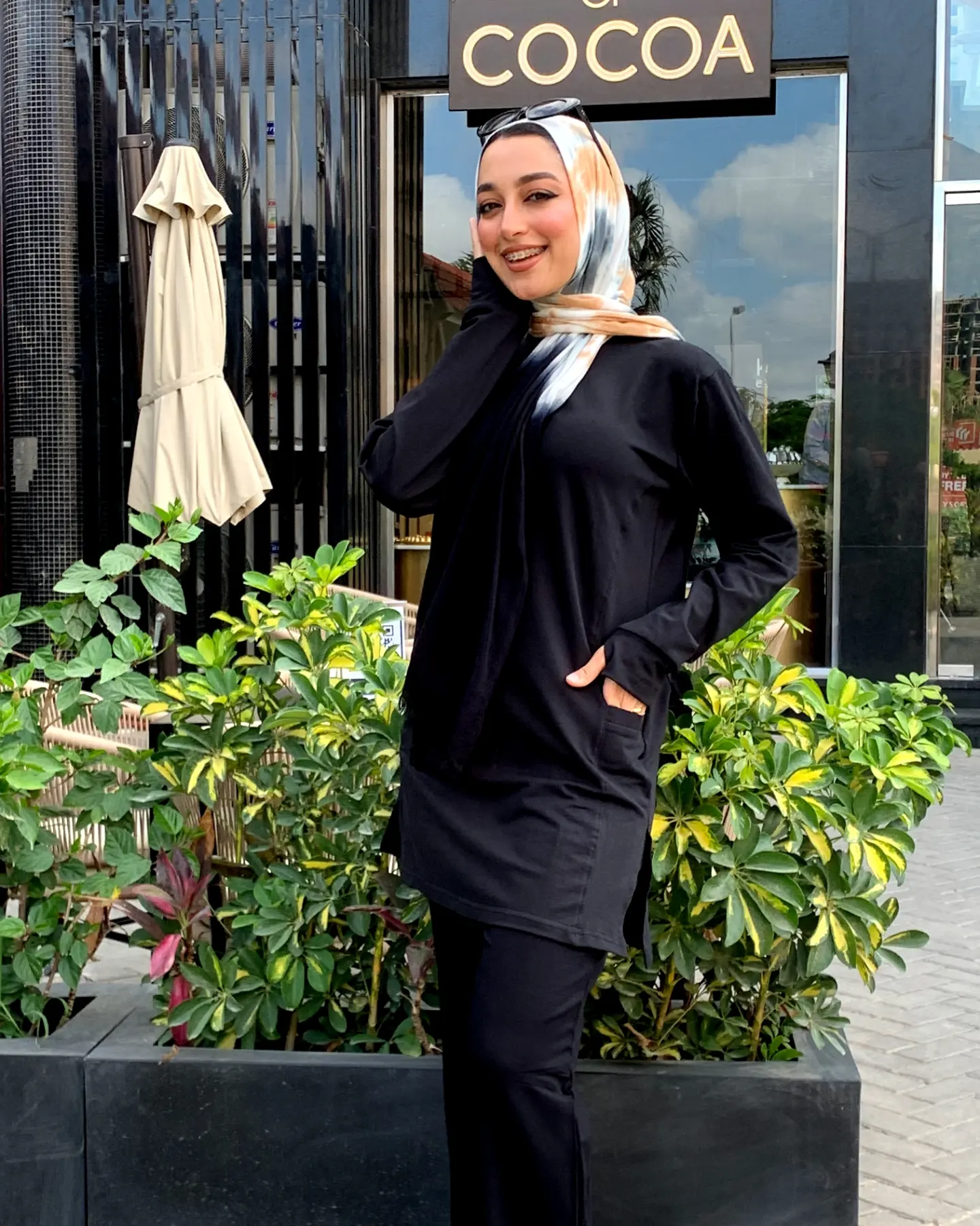 black tshirt tall suit - Image 8